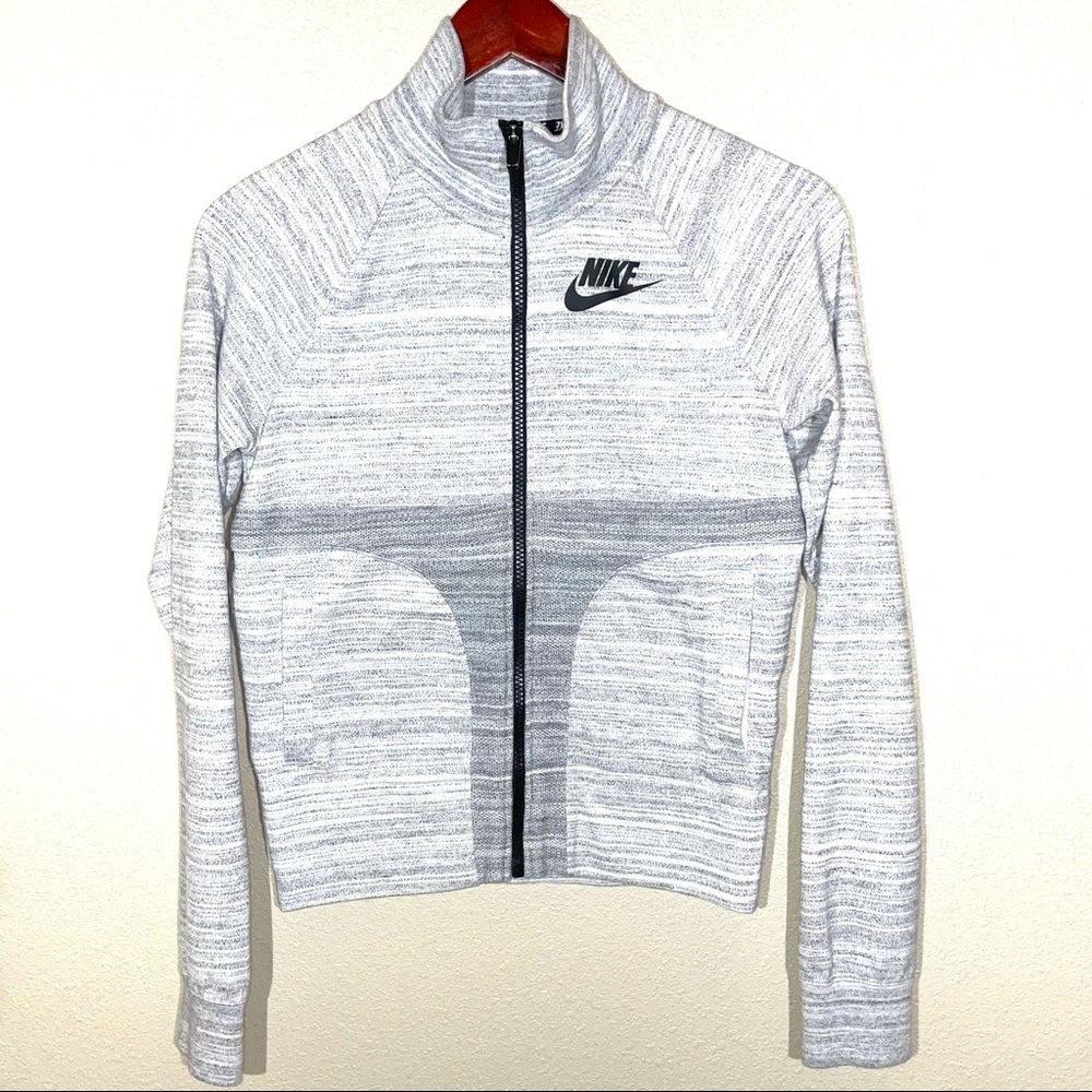 NIKE | Women's Zip Up